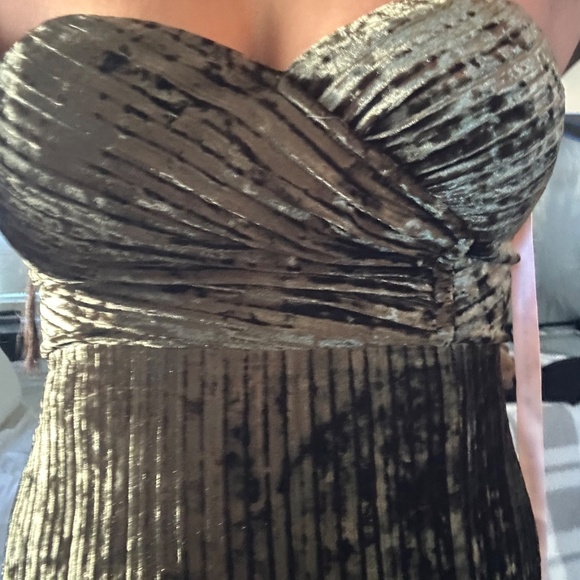 Lulus Classy Sensation Olive Velvet Pleated Strapless Maxi Dress Green - Size S - Picture 4 of 5